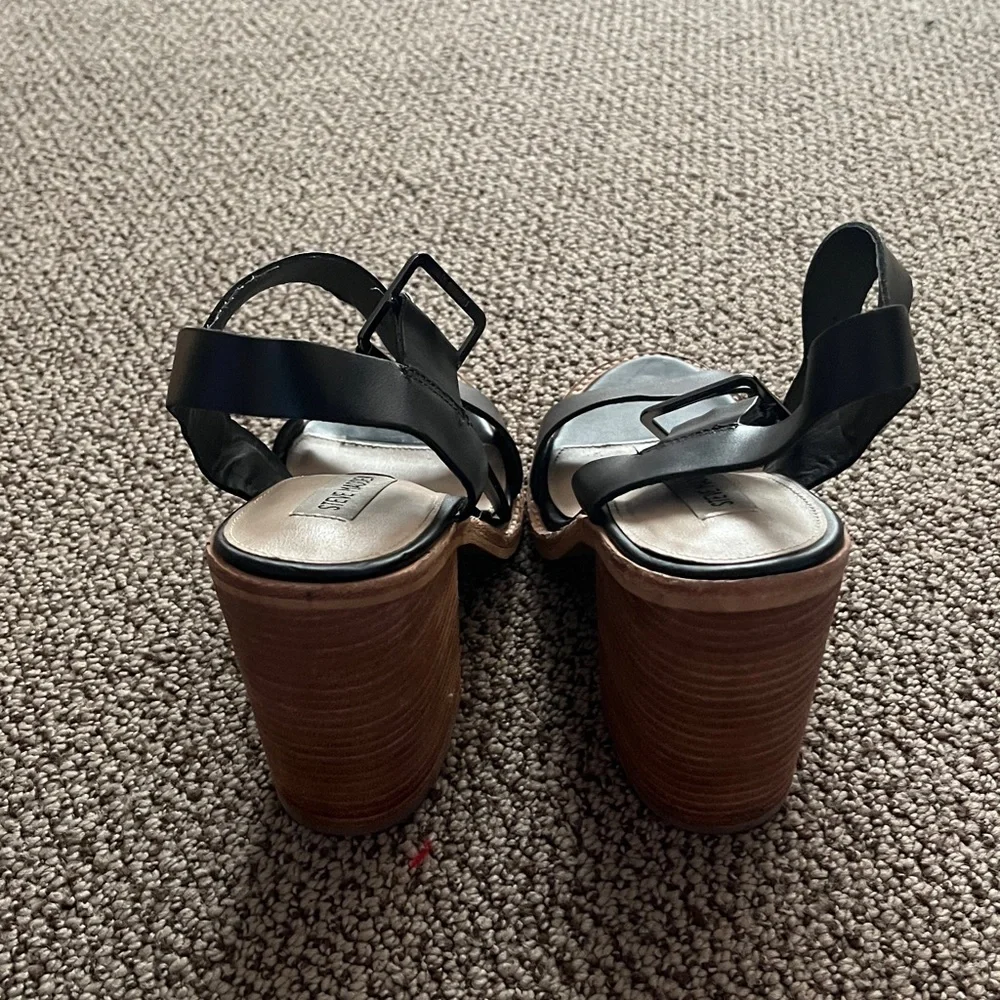 Steve Madden heel sandal - Picture 2 of 5